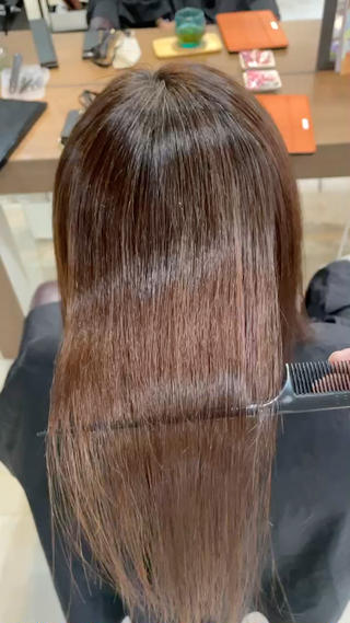 酸性ストレート!
乾かしただけでこの艶感です!