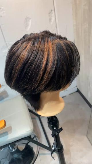 カラー フジイ カナウのヘアスタイル