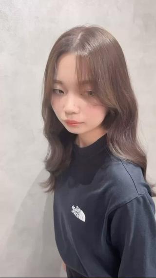 ワンカラーでつくる
寒色ベージュ
※ワンカラー履歴あり