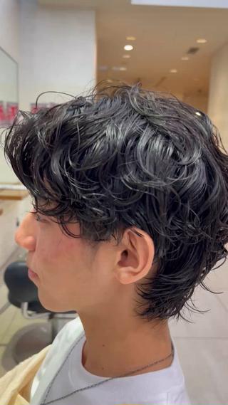 ショート メンズパーマ 岩成健志郎のヘアスタイル