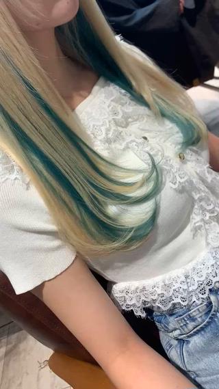 エクステつけてインナーエメラルド 