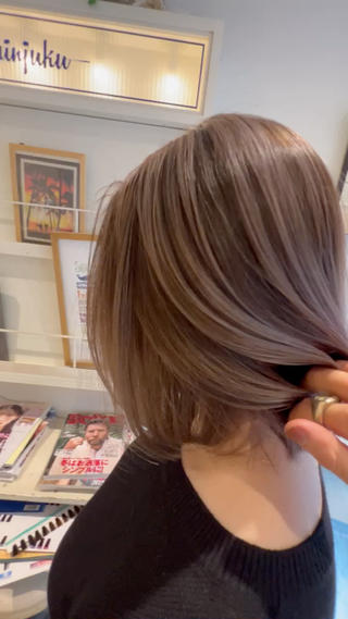 ミディアム 渋谷ハイトーン/ デザインカラー阿部のヘアスタイル