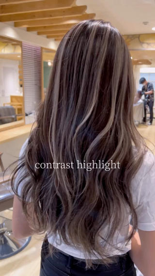 ロング 渋谷ハイトーン/ デザインカラー阿部のヘアスタイル