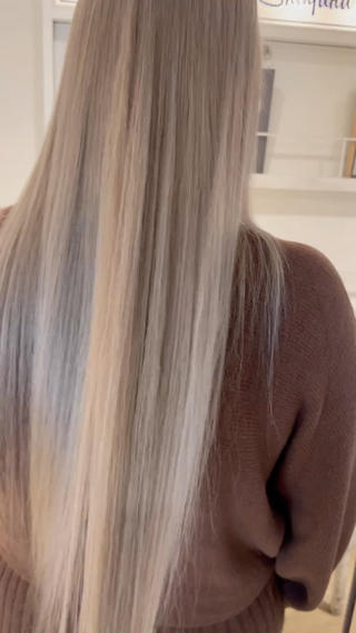 ロング 渋谷ハイトーン/ デザインカラー阿部のヘアスタイル