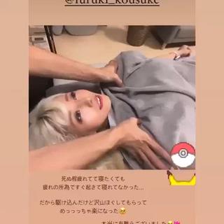 首を解すにあたって、鎖骨下筋を解してあげると首が楽になりやすく、口角が下がるのを防いでくれます♪ 