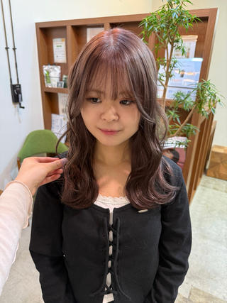 lavender beige
ブリーチwカラーならではの透明感がかわいい