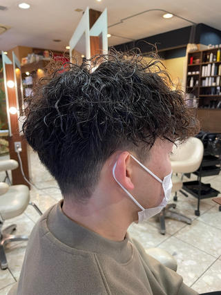 メンズ 飯泉/メンズカラー ツイスパ/メッシュのヘアスタイル