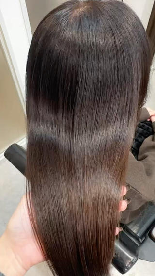 カラー たぴ。ぱつっとボブ /暖色艶カラー🍒のヘアスタイル