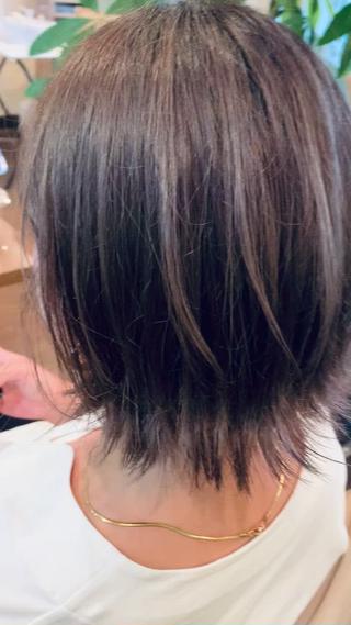 ミディアム カラー coupe ciseauxのヘアスタイル