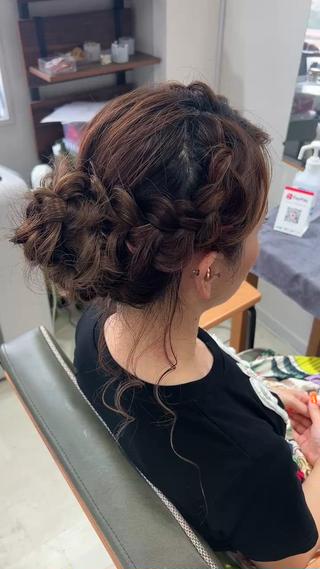 セミロング ヘアアレンジ 山室 敬義のヘアスタイル