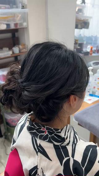 セミロング ヘアアレンジ 山室 敬義のヘアスタイル
