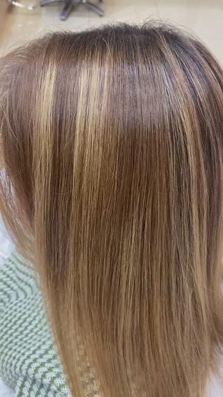 バチバチハイライトのブリーチ毛でもこんなに艶々サラサラになれます 