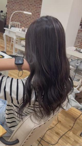 ロング カラー 笹江 瑞穂のヘアスタイル