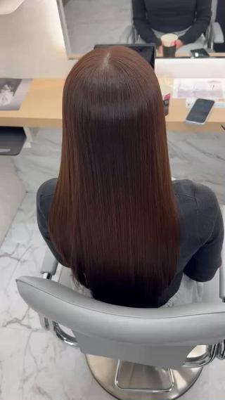 ロング カラー 酒井 俊紀のヘアスタイル