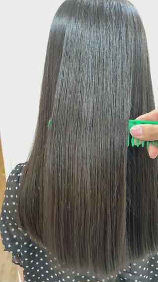 ロング 髪質改善 上品艶感カラーのヘアスタイル