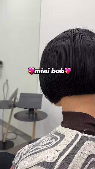 【気に入って頂いたスタイルはブックマークをしてご提示ください】韓国風レイヤーカットやぱつっとボブなど、お客様のファッションやメイクにあったスタイル提案を心がけています！可愛い艶カラーやダメージを抑えたケアブリーチカラーはお任せください♪ 