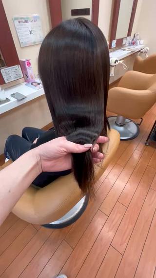 セミロング 濱川 良栄のヘアスタイル