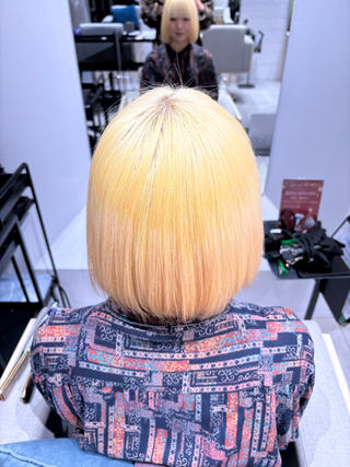 手ぐしが通らないほどのハイダメージブリーチ毛でも、お客様一人一人に合わせたトリートメントで髪の毛を復活させ、ダメージ保護やハリコシを出すことができます！！
ご興味ある方はぜひご予約お待ちしております！！ 