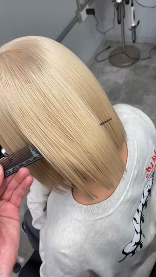 blond color‪

ご覧いただきありがとうございます！！！
カラーモデル様随時募集しています
minimo特別価格でさせていただきますので
ハイトーンにしたい方・リタッチが気になる方
ぜひぜひお待ちしております
もし分からないことがあればDMもしくは
shoma_1464まで！

LINDO TOKYO 心斎橋
542-0086
大阪市中央区心斎橋1-10-35アルシュビル4階 