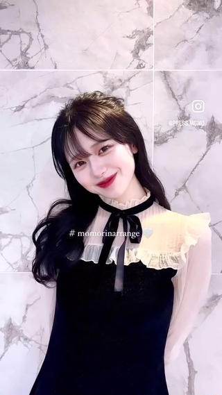 ロング ヘアアレンジ momochan🍑 ドーリー艶カラー♡のヘアスタイル