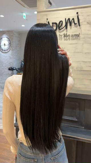 ロング カラー 平居 舞白のヘアスタイル