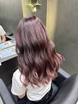 カラー ANGE所属・RUNA 🌙のヘアスタイル