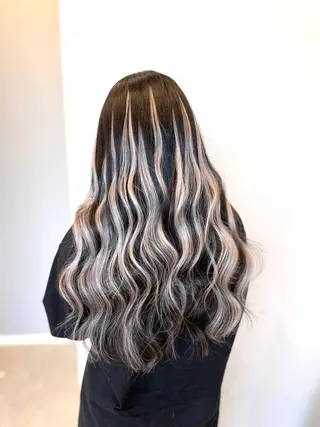 ロング シールエクステ KUMA🧸のヘアスタイル