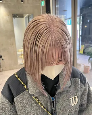 ミディアム カラー iLi所属・iLi 《イリ》のヘアスタイル