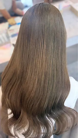 ロング カラー Maho ブリーチモデル募集中のヘアスタイル