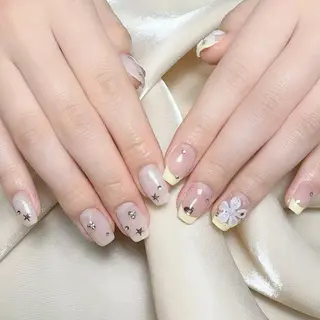 ネイル Nail salon 木にいるのネイルデザイン