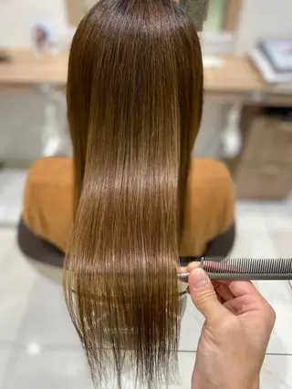 ロング ✨髪質改善が大好評✨ 美容室lic近藤✨のヘアスタイル