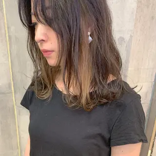 セミロング カラー ﾊｲﾄｰﾝ/ｼｮｰﾄ 村上淳乃🐥のヘアスタイル