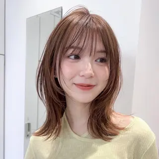 ミディアム 佐々木 美玖のヘアスタイル