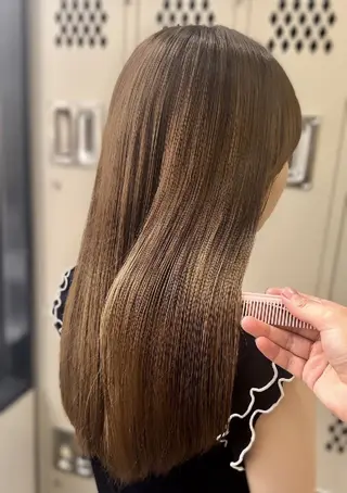 セミロング 山口 蒼衣のヘアスタイル