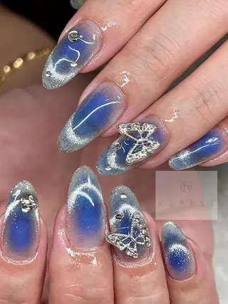 ネイル ❤️💛🩵京橋 痛ネイル⭐️3Dのネイルデザイン