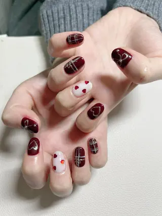 ネイル コウ ヨウのネイルデザイン