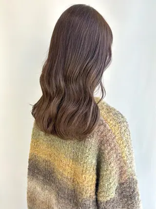 ロング カラー 壽真央 /ブリーチカラーのヘアスタイル