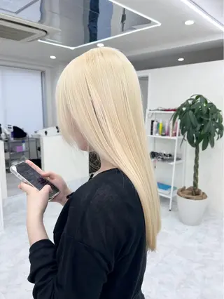 セミロング カラー I.se-Eir所属・I.se Naokiのヘアスタイル