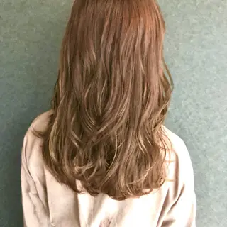 セミロング シェアハピ ヤマモトのヘアスタイル