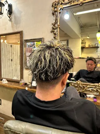 ショート カラー メンズ 川上 凌佑のヘアスタイル