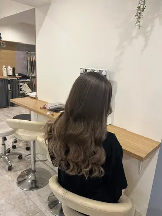 ロング マテリアル 中央駅店のヘアスタイル