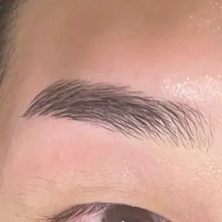 アイブロウ mashu Atoro所属・梅田美容室 / miyuの眉毛・アイブロウイメージ