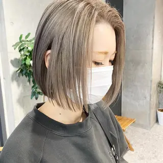 ミディアム カラー ブリーチカラーレイヤ ーカット🦋annaのヘアスタイル