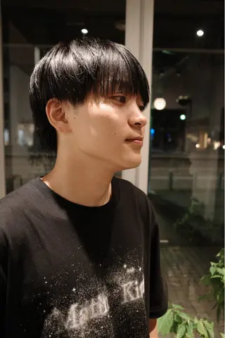 ショート カラー piilo /佐田國 友真のヘアスタイル