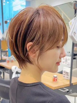 ショート VIEW NAGOYA所属・よだ るい/ デザインカラー🎀のヘアスタイル