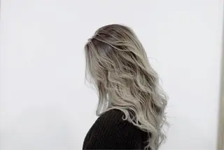 ロング カラー sky所属・くわやま まさきのヘアスタイル