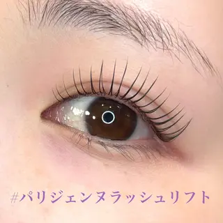 マツエク・マツパ private salon SOU所属・ﾄｰﾀﾙｾﾗﾋﾟｽﾄ MANAのマツエク・マツパデザイン