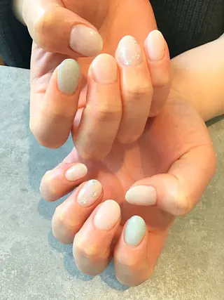 ネイル Nest 岩崎のネイルデザイン