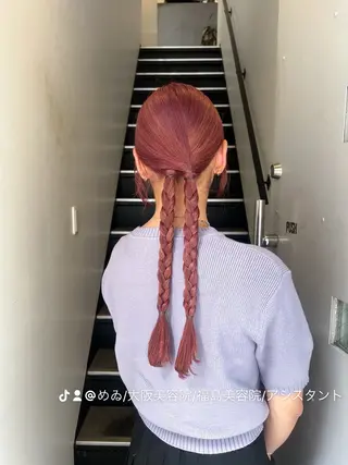 ロング ヘアアレンジ メイ🩰 wカラーのヘアスタイル