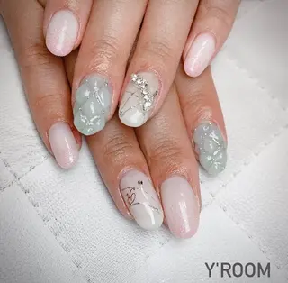 ネイル YUKA （ネイリスト）のネイルデザイン